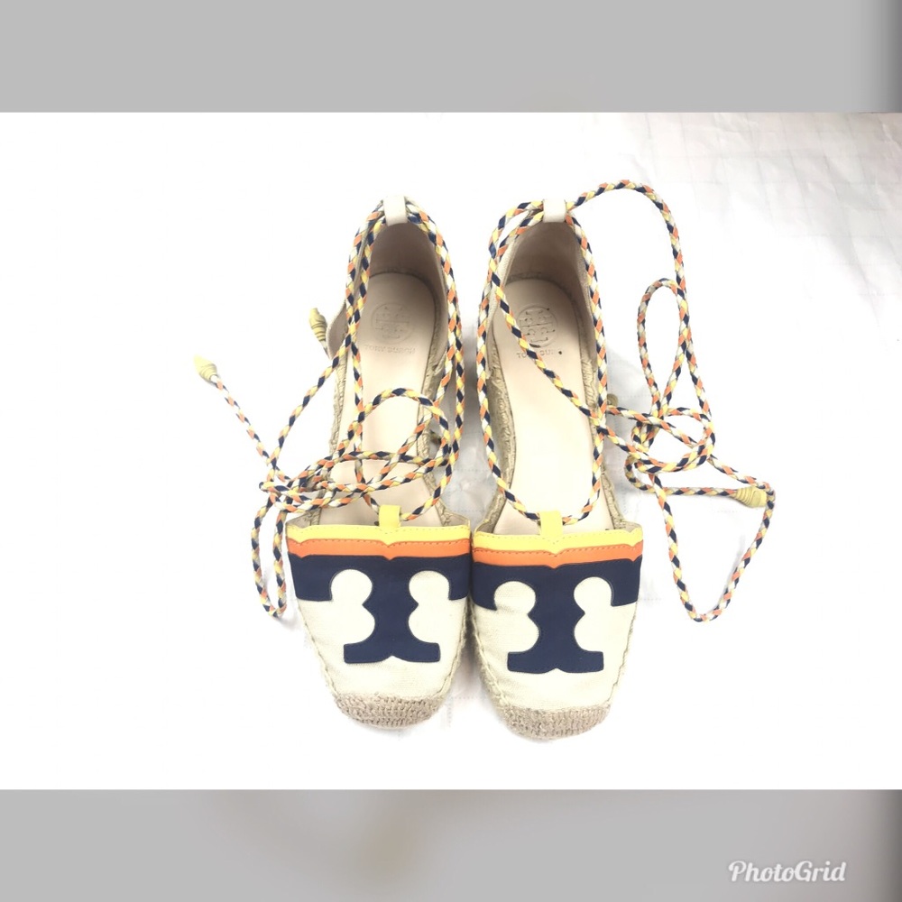 TORY BURCH SIZE 61/2 wedge